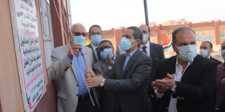 محافظ الغربية ووكيل التعليم يفتتحان ثلاث مدارس بشرق طنطا