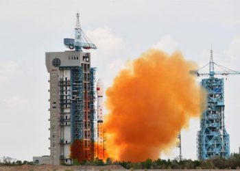 اليوم.. الصين تطلق قمرا صناعيا جديدا