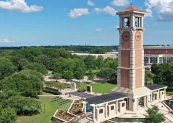 جامعة جنوب ألاباما تقدم منحة لطلاب البكالوريوس في أمريكا