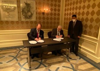 طارق شوقي يوقع خطاب نوايا مع DMG MORI الألمانية لتطوير التعليم الفني