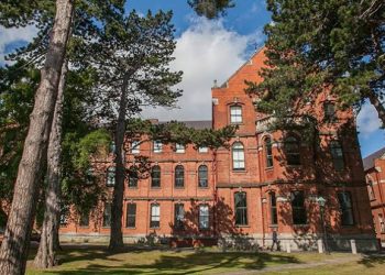 جامعة دبلن في إيرلندا تقدم منحة لطلاب الماجستير