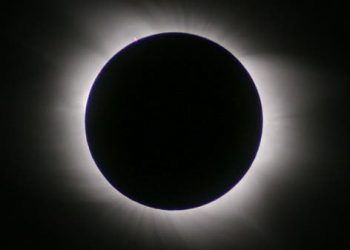 العالم على موعد مع خسوف كلي للقمر يوم الأربعاء المقبل