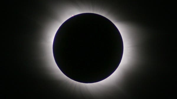 العالم على موعد مع خسوف كلي للقمر يوم الأربعاء المقبل