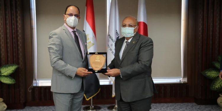 وفد الوكالة الفرنكوفونية يزور الجامعة المصرية - اليابانية|صور