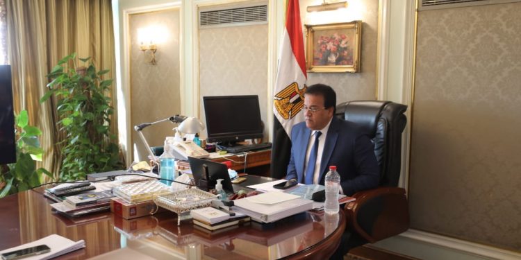 وزير التعليم العالي يرأس اجتماع مجلس القومي لعلوم البحار والمصايد