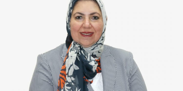 د رانية عيسو ى .. مقرر لجنة التعليم المستمر