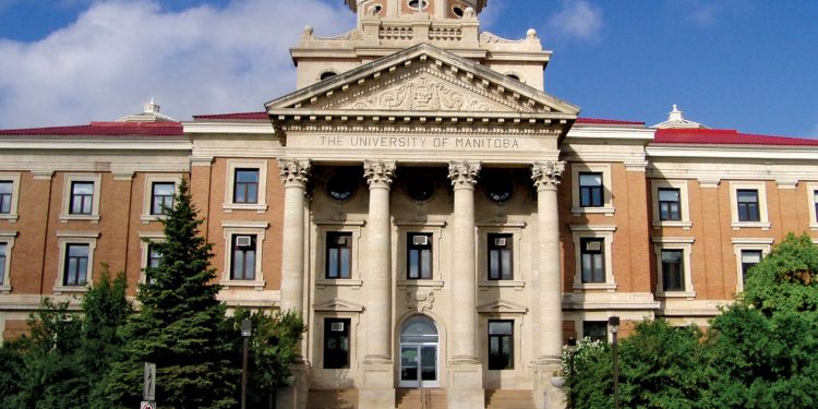 جامعة مانيتوبا الكندية تقدم منحة لطلاب الدراسات العليا