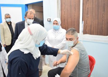 رئيس جامعة بني سويف: توفير لقاح فيروس كورونا لأهالي المحافظة