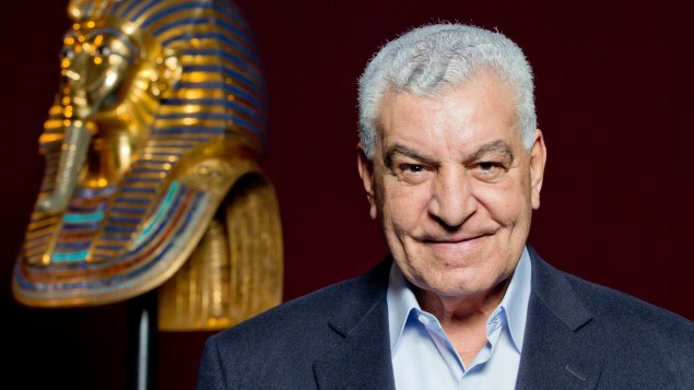 الدكتور زاهي حواس عالم الآثار المصرية