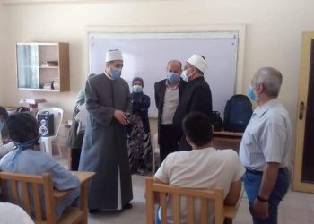 رئيس قطاع المعاهد يتفقد لجان الامتحانات بمعهد الأزهر لتعليم اللغة العربية