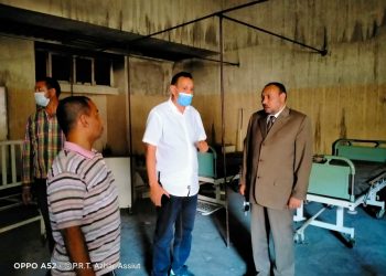 نائب رئيس جامعة الأزهر يتفقد المستشفى الجامعي ويطمئن بعد نشوب حريق محدود