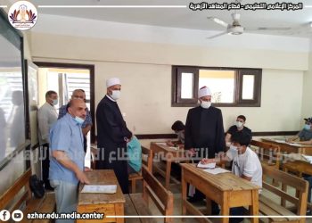 رئيس المعاهد الأزهرية يتفقد امتحانات القراءات بالجيزة