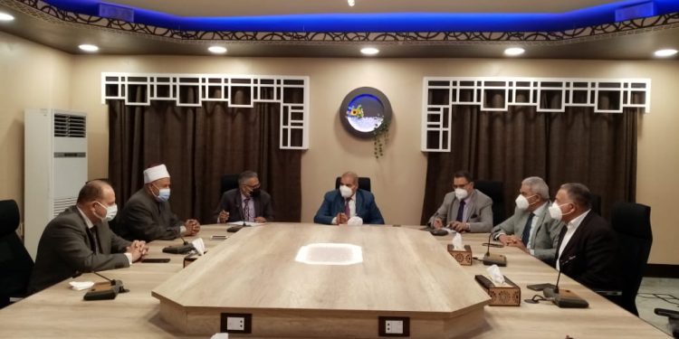 لجنة الأزمات بجامعة الأزهر تطالب بسرعة الانتهاء من جداول الامتحانات