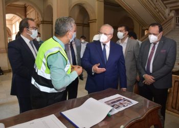 جامعة القاهرة: ترميم وصيانة المبنى الرئيس لكلية الآداب لاستعادة هويته الأثرية الفريدة