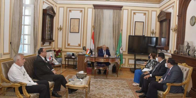 الإثنين المقبل.. جامعة القاهرة تفتتح أول كلية للنانو تكنولوجي في مصر والشرق الأوسط