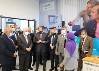 افتتاح أكاديمية العربية للتصنيع لتدريب الكوادر البشرية في مجال التحول الرقمي