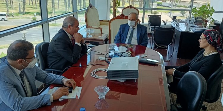 نائب وزير الاتصالات يشيد بمستوى أداء خريجي جامعة الأزهر