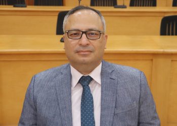 ورشة عمل بمستشفى الحسين الجامعي حول الجديد والحديث في مجالات قسطرة القلب