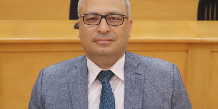 ورشة عمل بمستشفى الحسين الجامعي حول الجديد والحديث في مجالات قسطرة القلب