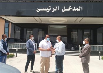 وزير التعليم العالي يتفقد مستشفى العاشر من رمضان الجامعي ويوجه بسرعة الانتهاء من التجهيزات