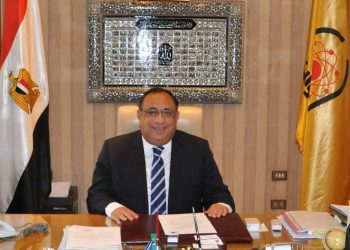 رئيس جامعة حلوان يهنئ البابا تواضروس والأخوة الأقباط بعيد القيامة المجيد