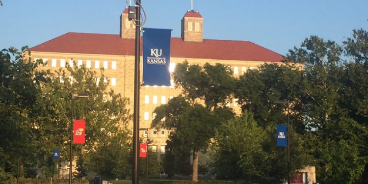 جامعة كانساس الأمريكية