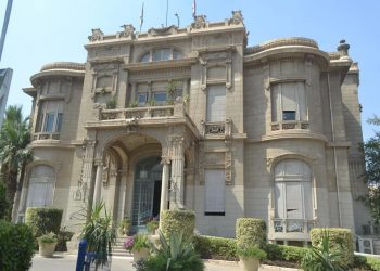 بروتوكول تعاون مشترك بين جامعة عين شمس ومؤسسة العربي للتجارة و الصناعة