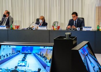 وزير التعليم العالي يشارك في فعاليات منتدى الفضاء الأوروبي الإفريقي لرصد الأرض بالبرتغال