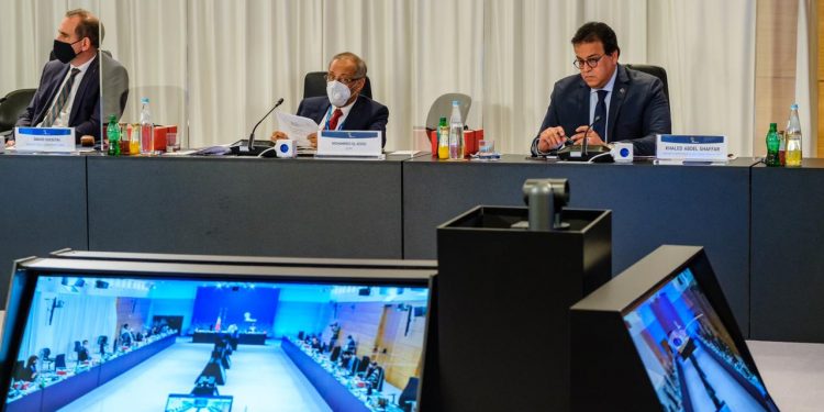 وزير التعليم العالي يشارك في فعاليات منتدى الفضاء الأوروبي الإفريقي لرصد الأرض بالبرتغال