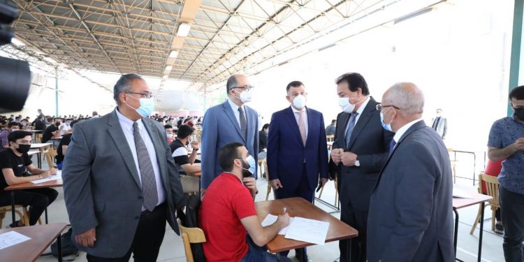 رئيس جامعة عين شمس: تطعيم الطلاب بلقاح كورونا مع بداية العام الدراسي الجديد