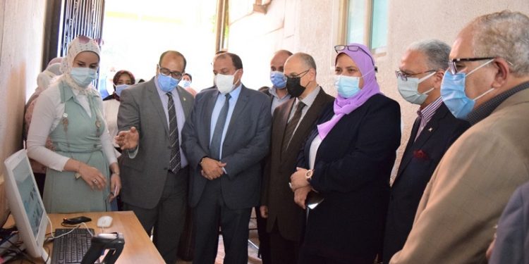 إطلاق أول استخدام تجريبي لنظام الهوية الرقمية للطلاب بجامعة بني سويف