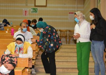 بدء امتحانات "صيدلة عين شمس"