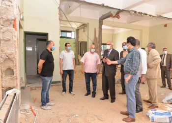 رئيس جامعة المنصورة يتفقد تطوير مركز تقنية الاتصالات المعلومات