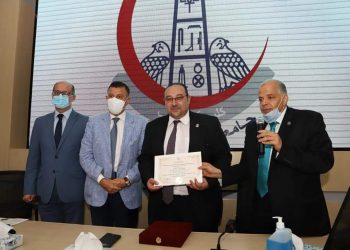 جامعة عين شمس تختار مستشفي العبور بطلة لعام ٢٠٢٠-٢٠٢١