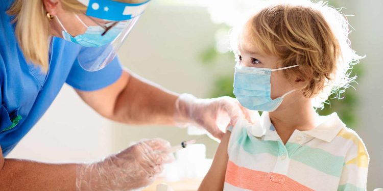 ضمن أوائل الدول في تطعيم الأطفال.. خطة الإمارات في القضاء على كورونا