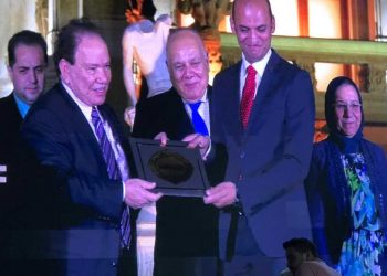 فوز سامح سرور بجائزة صديق عفيفي للبحث العلمي والابتكار والأدب