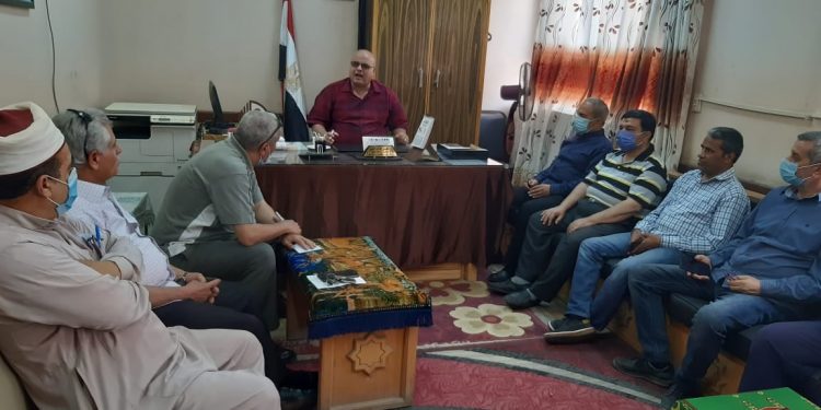 المنيا الأزهرية تعقد اجتماعاً موسعاً بموجهي عموم وأوائل المنطقة