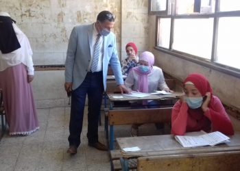 الجيار: امتحان اللغة الأجنبية فى مستوى الطالب العادي ومن داخل المنهج 