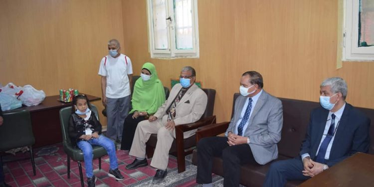 جامعة سوهاج تكرم الفائزين في المسابقة الدينية والثقافية بمركز نور البصيرة