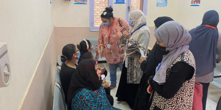 15 طبيبًا في 10 تخصصات طبية يُشاركون في قافلة جامعة المنيا