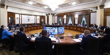 221 فدانًا ويشتمل على 18 السيسي يوجه ببدء تنفيذ "مدينة العاصمة الطبية للمستشفيات والمعاهد التعليمية للبحوث والتدريب"