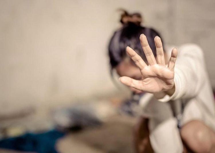 وسط النهار.. فيديو تحرش بطالبة يثير غضب مواقع التواصل والداخلية تتحرك 