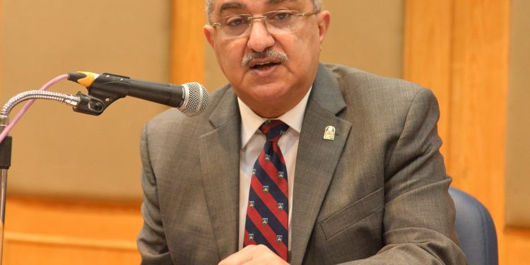 الدكتور طارق الجمال، رئيس جامعة أسيوط