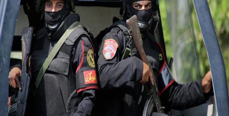 القبض على مدرس متهم باقتحام قسم شرطة وقتل المأمور 