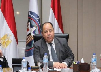 وزير المالية: نتواصل مع التربية والتعليم بشأن قضية الـ36 ألف معلم لحلها 