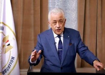 وزير التعليم: سيتم السماح بدخول طلاب الثانوية يالكتاب وعليه ملاحظات الطالب فقط