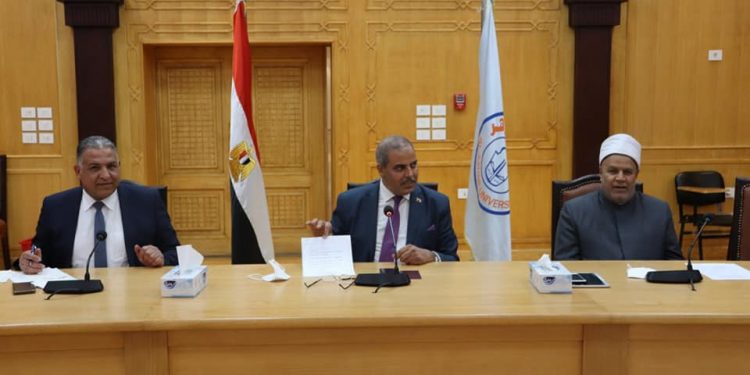 رئيس جامعة الأزهر يشيد بجهود فريق المكتب الفني في رفع تصنيف الجامعة محليًّا وإقليميًّا ودوليًّا