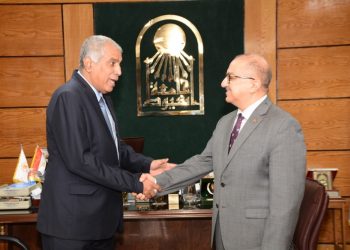 جامعة أسيوط تستقبل المستشار الثقافي للسفارة اليمنية بالقاهرة