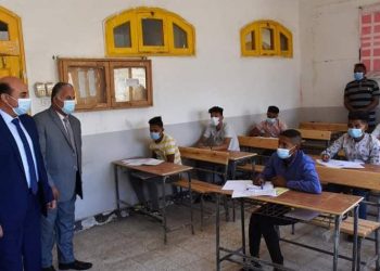 تعليم أسوان: 30 لجنة في 5 إدارات تعليمية جاهزة لاستقبال  6812 طالبا بالمرحلة الثانوية 