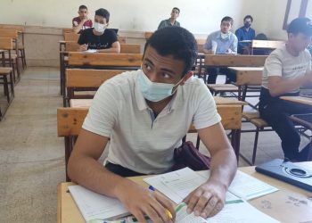 القصة الكاملة لحصول طالب على 97,6% وحذفه من قائمة أوائل الثانوية .. التعليم توضح